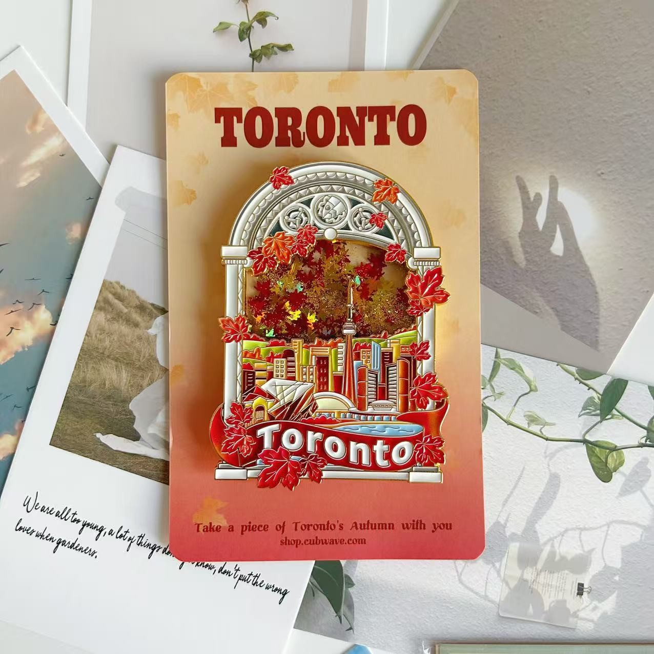 Toronto Skyline Maple Leaf Liquid Quicksand Fridge Magnet