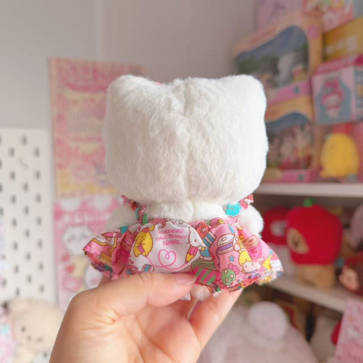 Hello Kitty Gift Wrap Dress Mascot