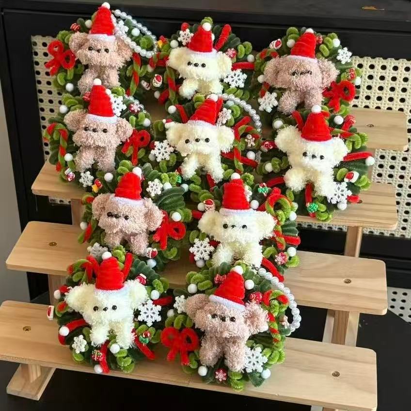 Pipe Cleaner Christmas Puppy Mascot