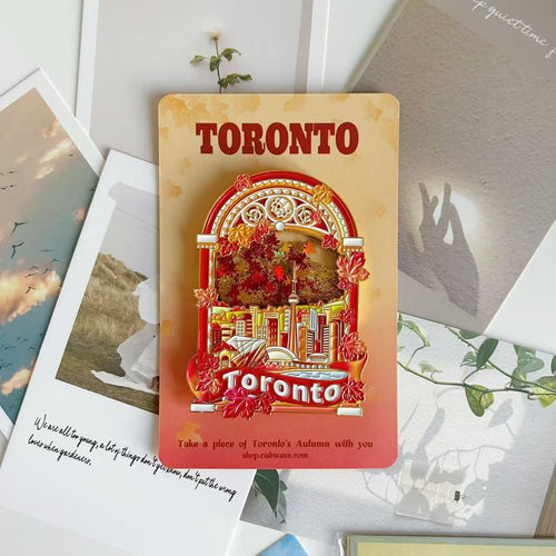 Toronto Skyline Maple Leaf Liquid Quicksand Fridge Magnet