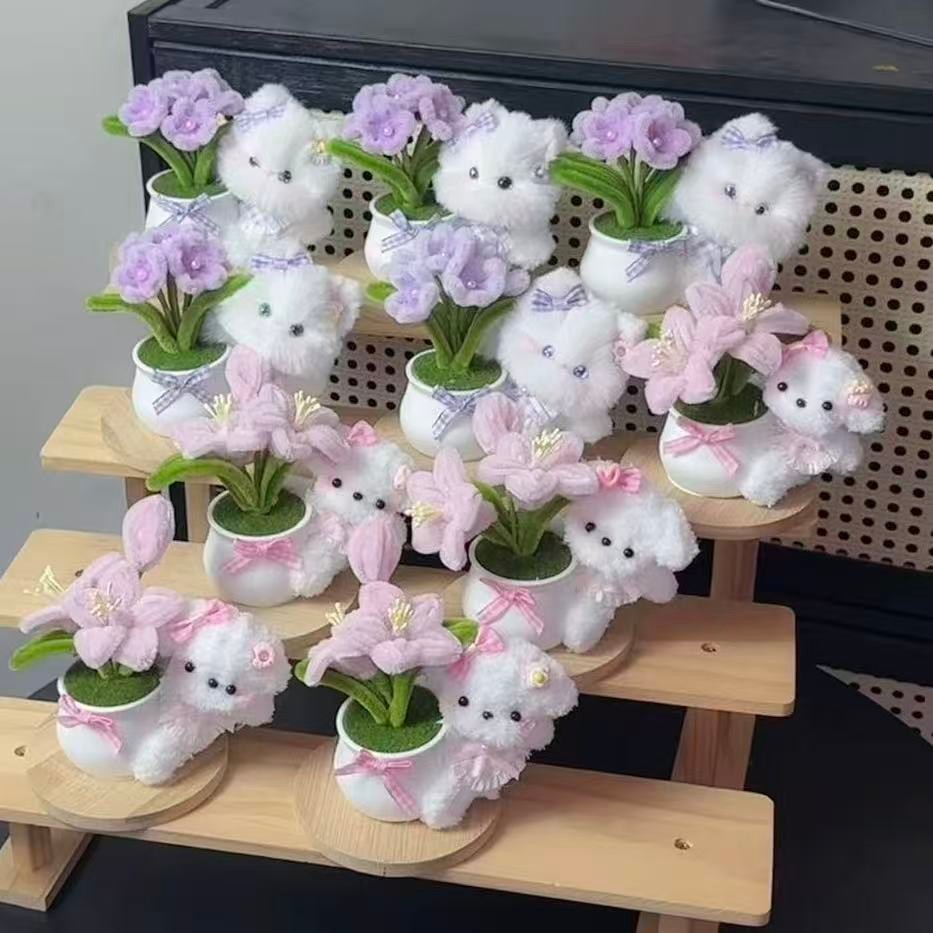 Pipe Cleaner Cat & Dog Potted Plant Figure