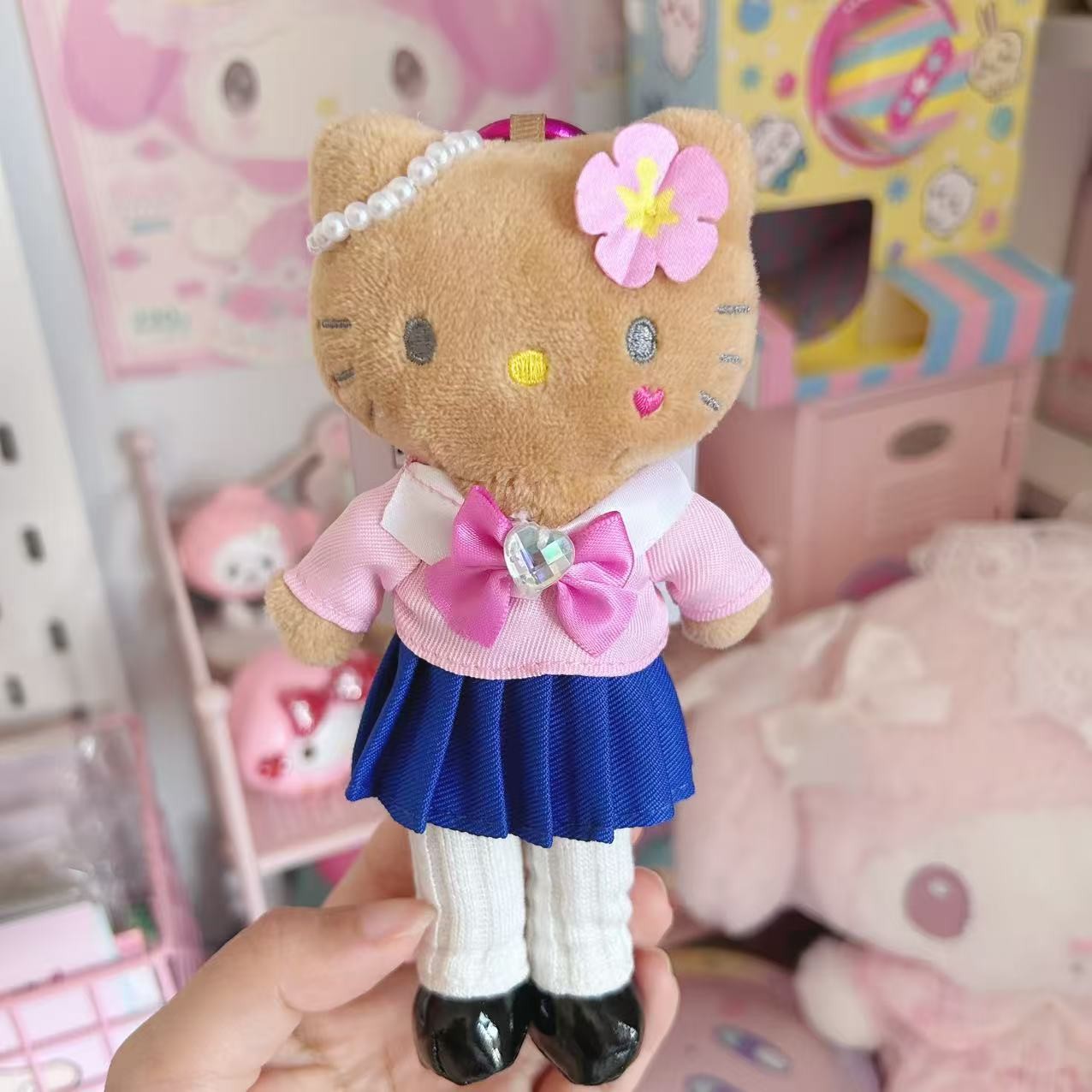 Hello Kitty Long-Legged Heisei School Uniform Mascot Vol. 2
