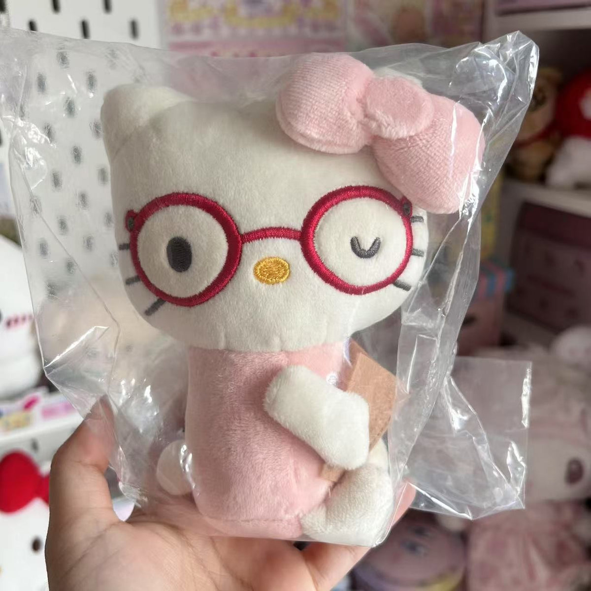 Avail Hello Kitty Glasses Mascot