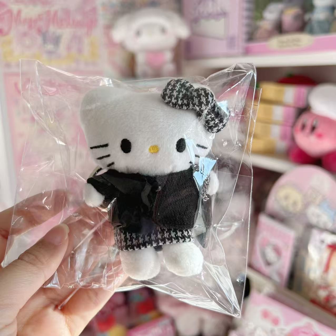 ME Hello Kitty Houndstooth Mascot