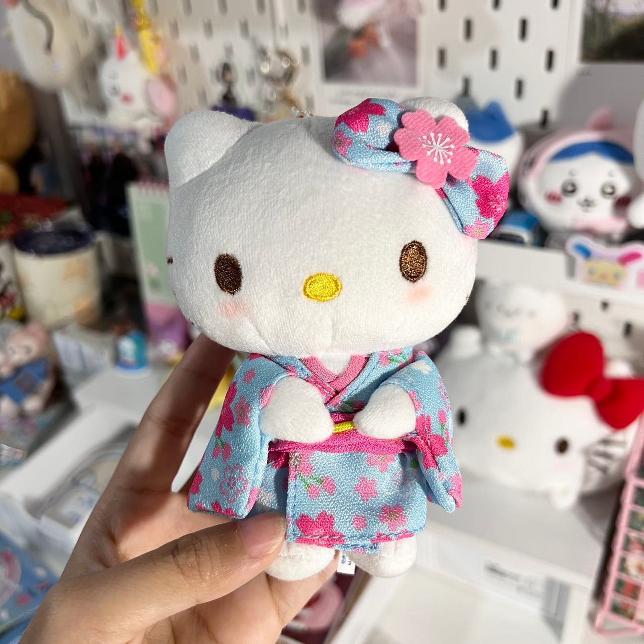 Hello Kitty Kimono Mascot (Blue)